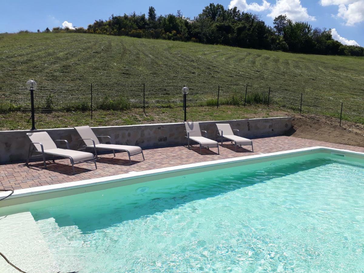 Agriturismo "Veritas" bed & Wine Casaleggio Boiro Exterior foto